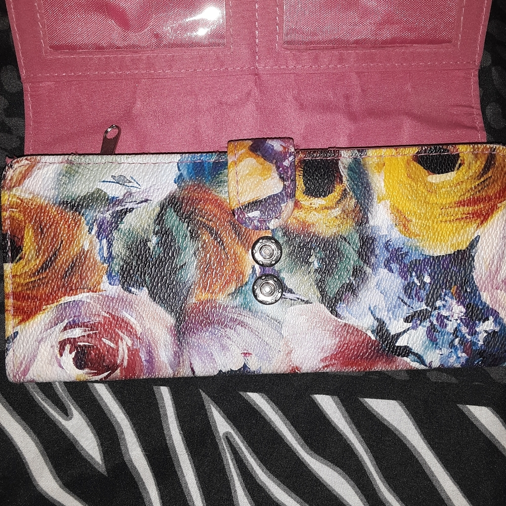 FLORAL WALLET - Picture 3 of 9